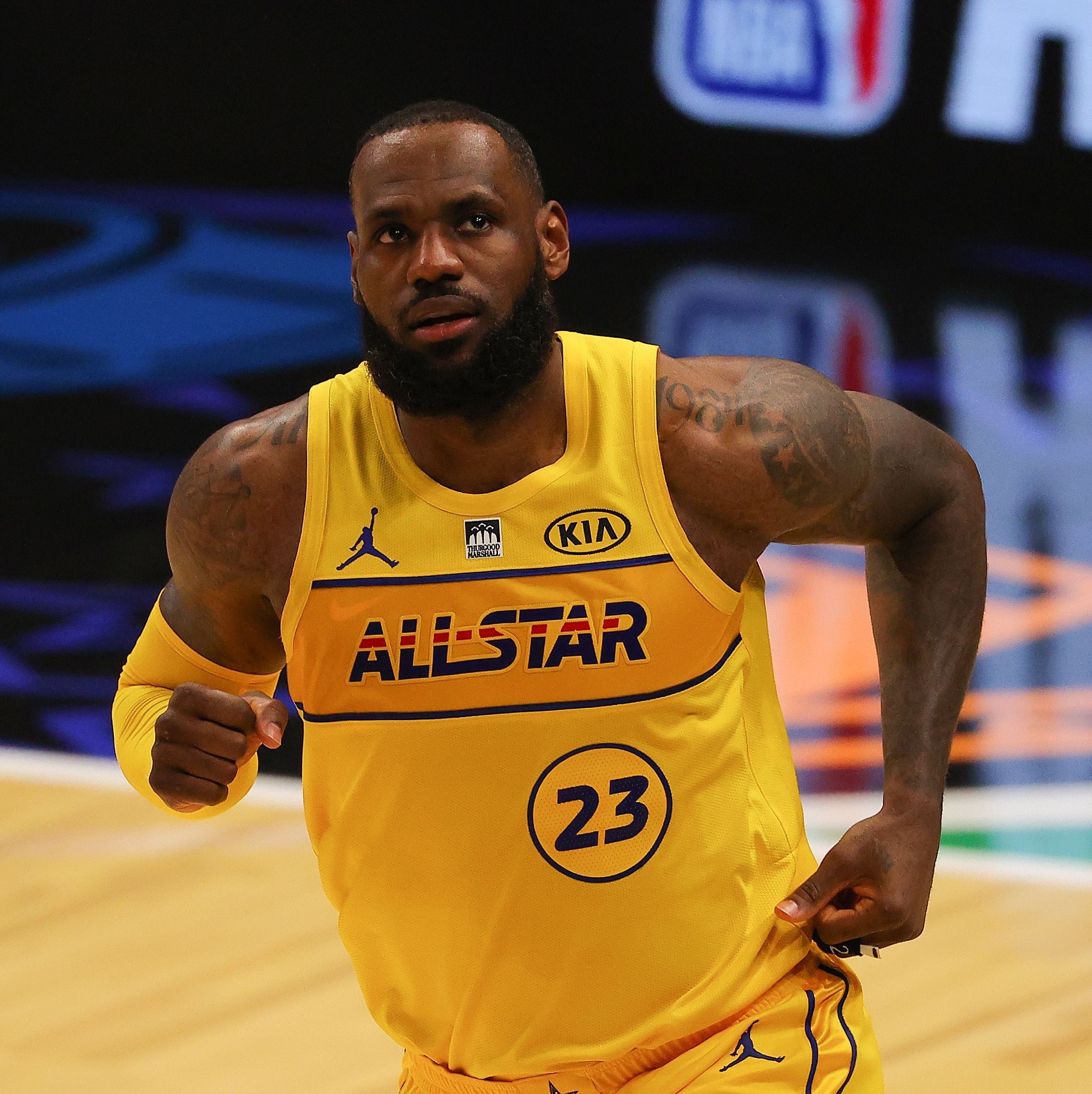 Filho de LeBron James volta a jogar 5 meses após parada cardíaca