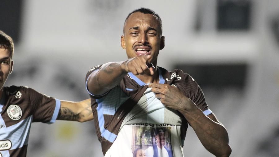 Raul Gustavo chora ao marcar o seu primeiro gol com a camisa do Corinthians - Rodrigo Coca/Agência Corinthians