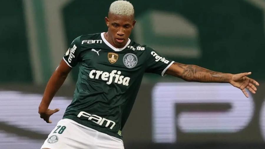Danilo deve render uma bela grana ao Palmeiras na próxima janela - Divulgação
