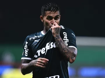 Dudu fica contrariado com anúncio e diz para atletas que segue no Palmeiras