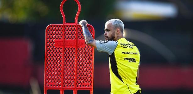 Michael treina e deve ser relacionado no Flamengo para próximas novidades