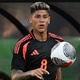 Flamengo fecha a contratação de Carrascal por R$ 77 mi