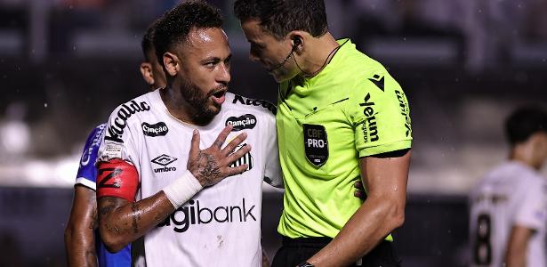 Neymar Sent Off as Santos Fight Back to Draw 1-1 With Bahia
