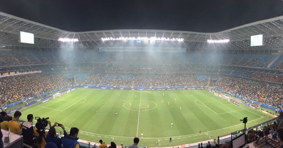 Arena Grêmio tem arquibancadas vazias para jogo da seleção brasileira