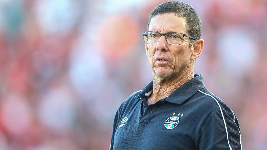 Victor Hugo Signorelli, auxiliar técnico de Renato Gaúcho, vai comandar Grêmio contra o Goiás - Lucas Uebel/Grêmio