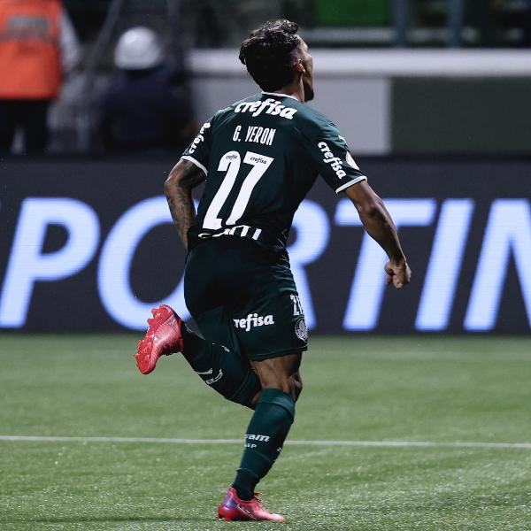 Gabriel Veron marcou para o Palmeiras no jogo contra o Cuiabá, válido pelo Campeonato Brasileiro