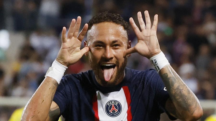 Relembre as vezes em que Neymar fez mágicas fora de campo - AMMAR AWAD/REUTERS