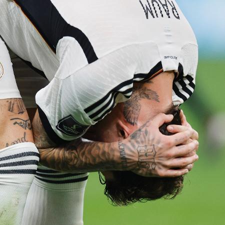 Raum se lamenta em Costa Rica x Alemanha, jogo da Copa do Mundo - Thaier Al-Sudani/Reuters