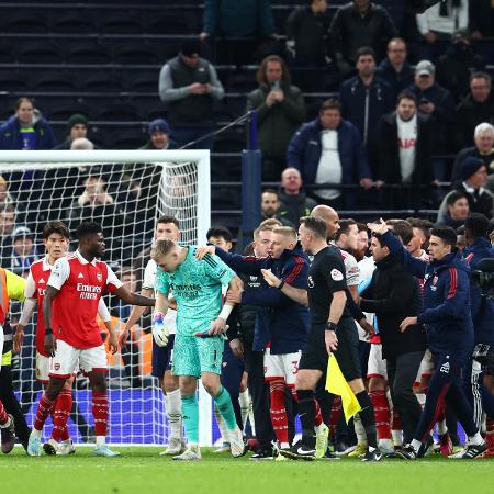 Confusão após o clássico entre Tottenham e Arsenal pela Premier League - Chris Brunskill/Fantasista/Getty Images
