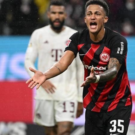 Tuta durante partida do Eintracht Frankfurt: time luta pelo título da Europa League Tuta durante partida do Eintracht Frankfurt: time luta pelo título da Europa League