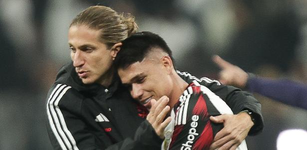Filipe Luís enaltece mudança de postura do Flamengo em vitória de virada