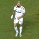 Gabigol escapa de puni&ccedil;&atilde;o mais grave no STJD por gesto obsceno em partida