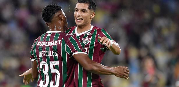 Flu vira e goleia Nova Iguaçu com 2 de Savarino e chances perdidas de Hulk
