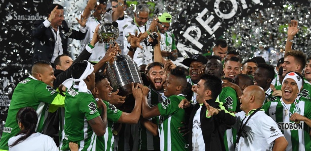 Jogadores do Atlético Nacional comemoram título após final da Libertadores de 2016 - AFP PHOTO/Luis Acosta