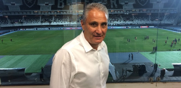 Tite foi ao Engenhão para ver Botafogo x Sport; técnico tem nova data para convocação - Twitter oficial do Botafogo