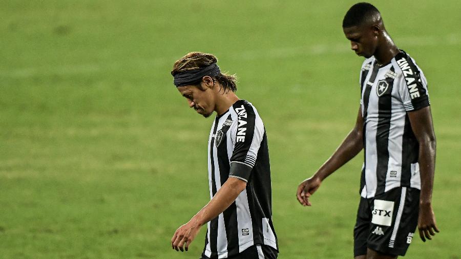 Honda e Matheus Babi lamentam empate do Botafogo com o Goiás - Thiago Ribeiro/AGIF