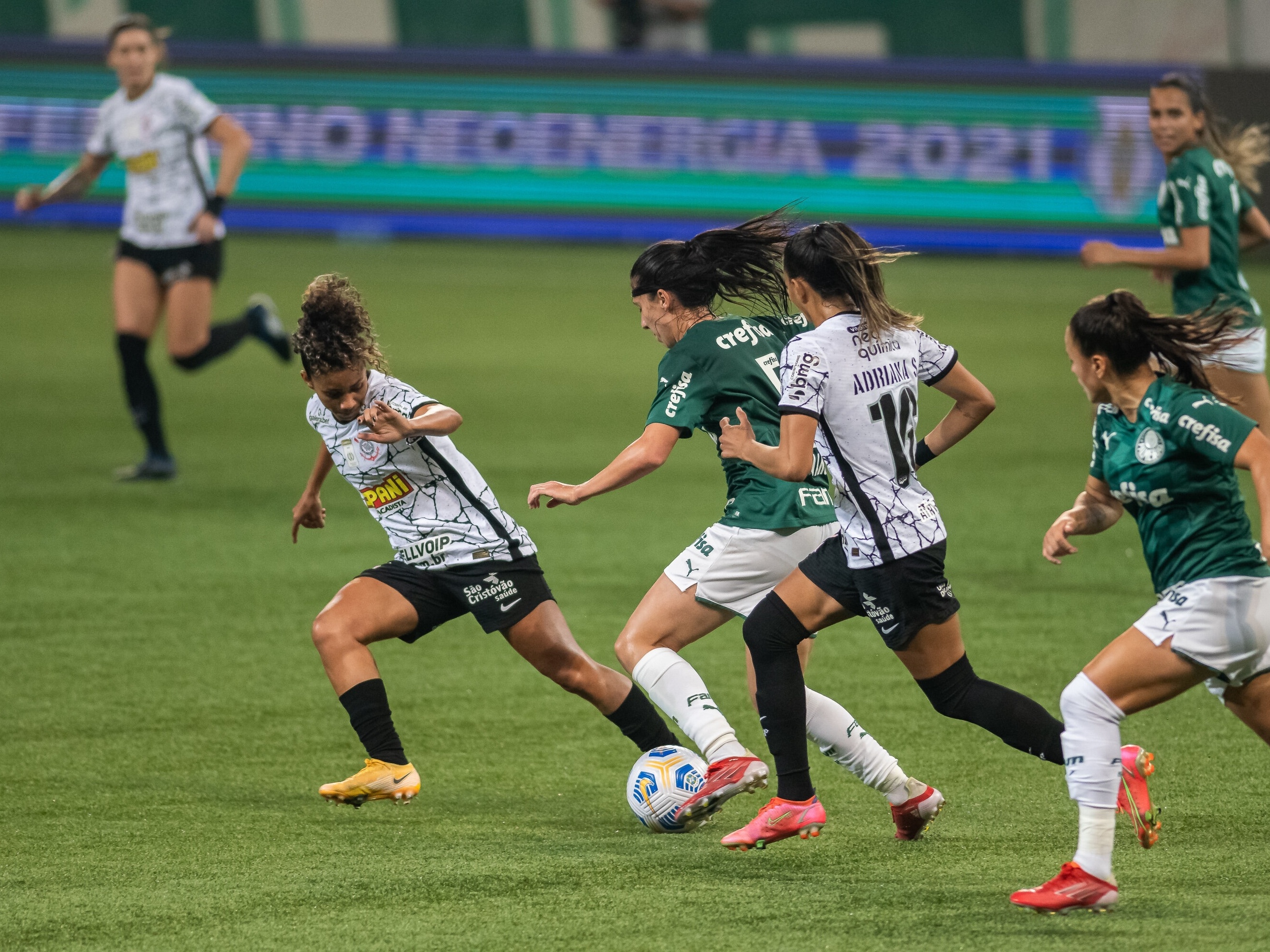CBF divulga tabela básica do Brasileirão Feminino 2023; veja jogos, futebol  feminino