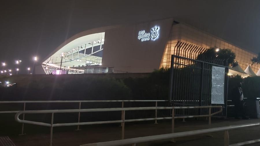 Entorno da Neo Química Arena, casa do Corinthians, antes da partida contra o São Bernardo - Matheus Godoy/UOL