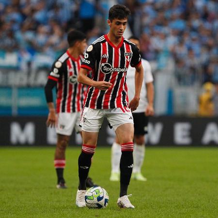 Rodriguinho, do  São Paulo, em ação contra o Grêmio - Rubens Chiri/São Paulo