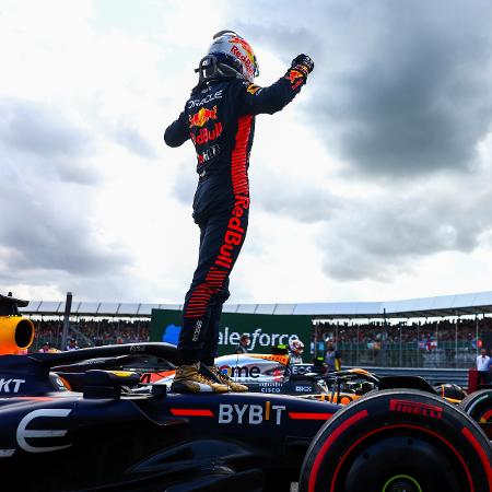 Max Verstappen comemora sua 8ª vitória na temporada 2023 da Fórmula 1 - Mark Thompson/Getty Images