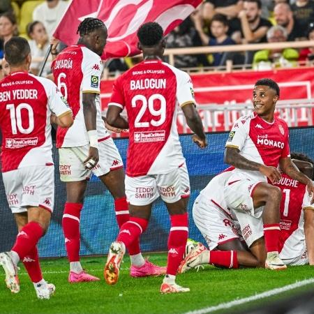 Monaco lidera o Campeonato Francês, mas planos originais do clube iam muito além disso