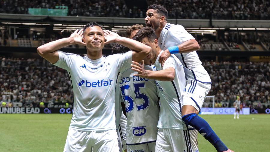 Cruzeiro entra em campo nesta sexta-feira (9)