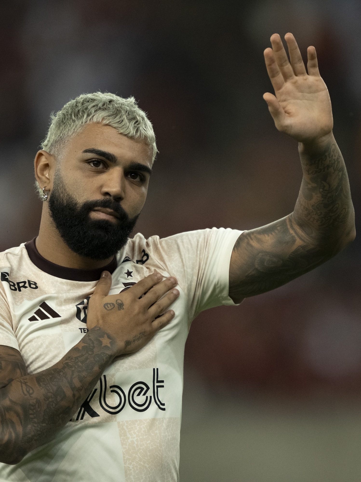 Organizadas do Flamengo dão as costas a Gabigol após polêmica