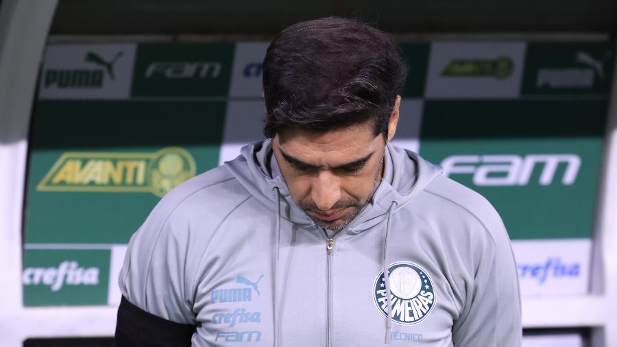 Abel Ferreira, técnico do Palmeiras, durante jogo contra o Corinthians