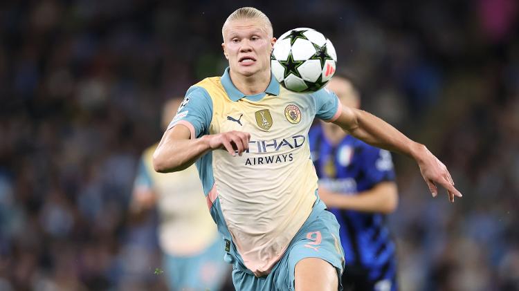 Haaland em ação durante jogo entre Manchester City e Inter de Milão pela Champions League