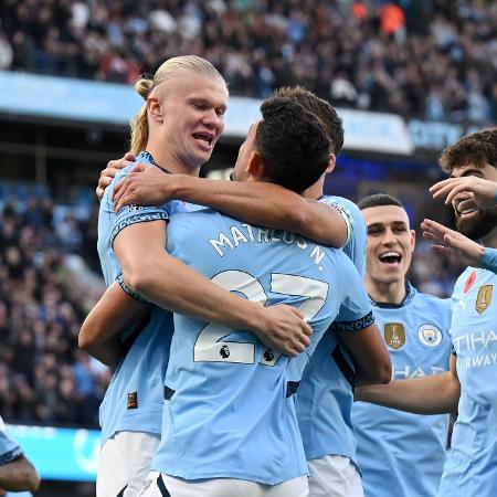 Haaland comemora gol do Manchester City contra o Southampton, pelo Inglês