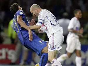 'Pronto para fazer as pazes', diz Materazzi 18 anos após cabeçada de Zidane