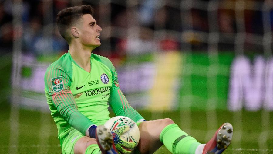 Goleiro Kepa, do Chelsea, se recusou a sair do jogo diante do City - REUTERS/Rebecca Naden