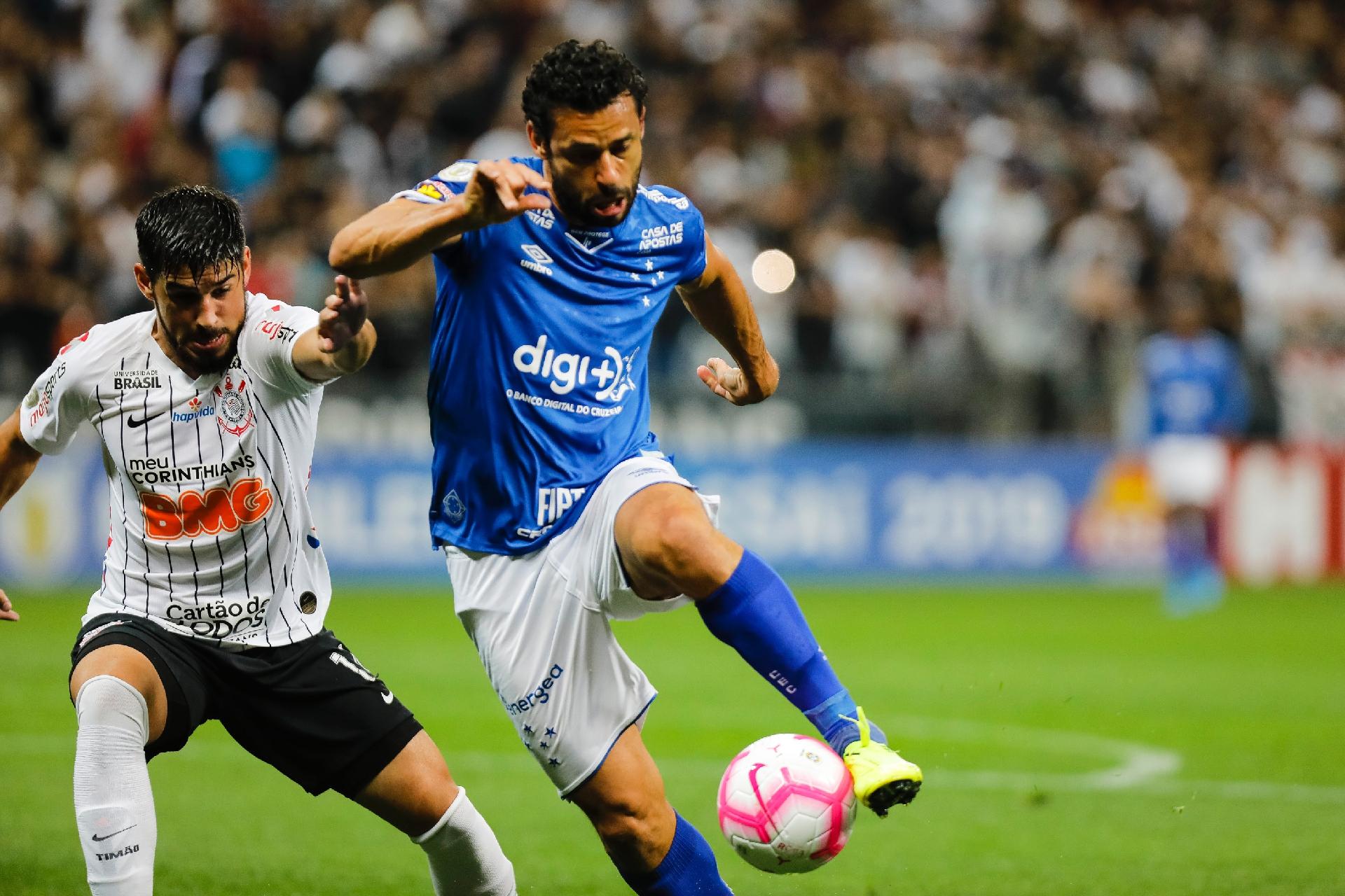 Corinthians sofre virada contra o Cruzeiro e aumenta sequência sem vitórias