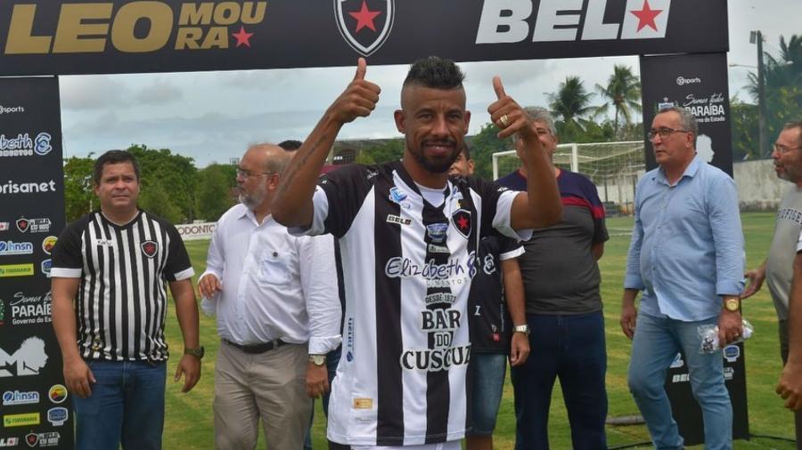 Léo Moura foi apresentado no fim de janeiro e até aqui só jogou sete partidas pelo Botafogo-PB - Divulgação