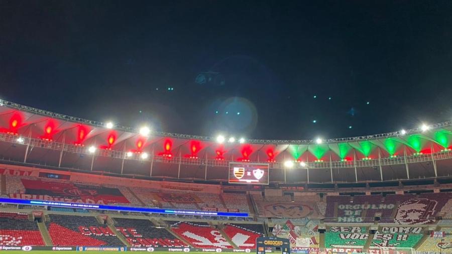 Maracanã iluminado nas cores de Flamengo e Fluminense antes da final do Campeonato Carioca 2021 - Caio Blois/UOL
