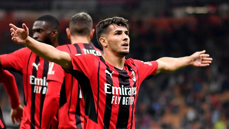 Brahim Díaz comemora gol do Milan contra o Venezia - REUTERS/Daniele Mascolo