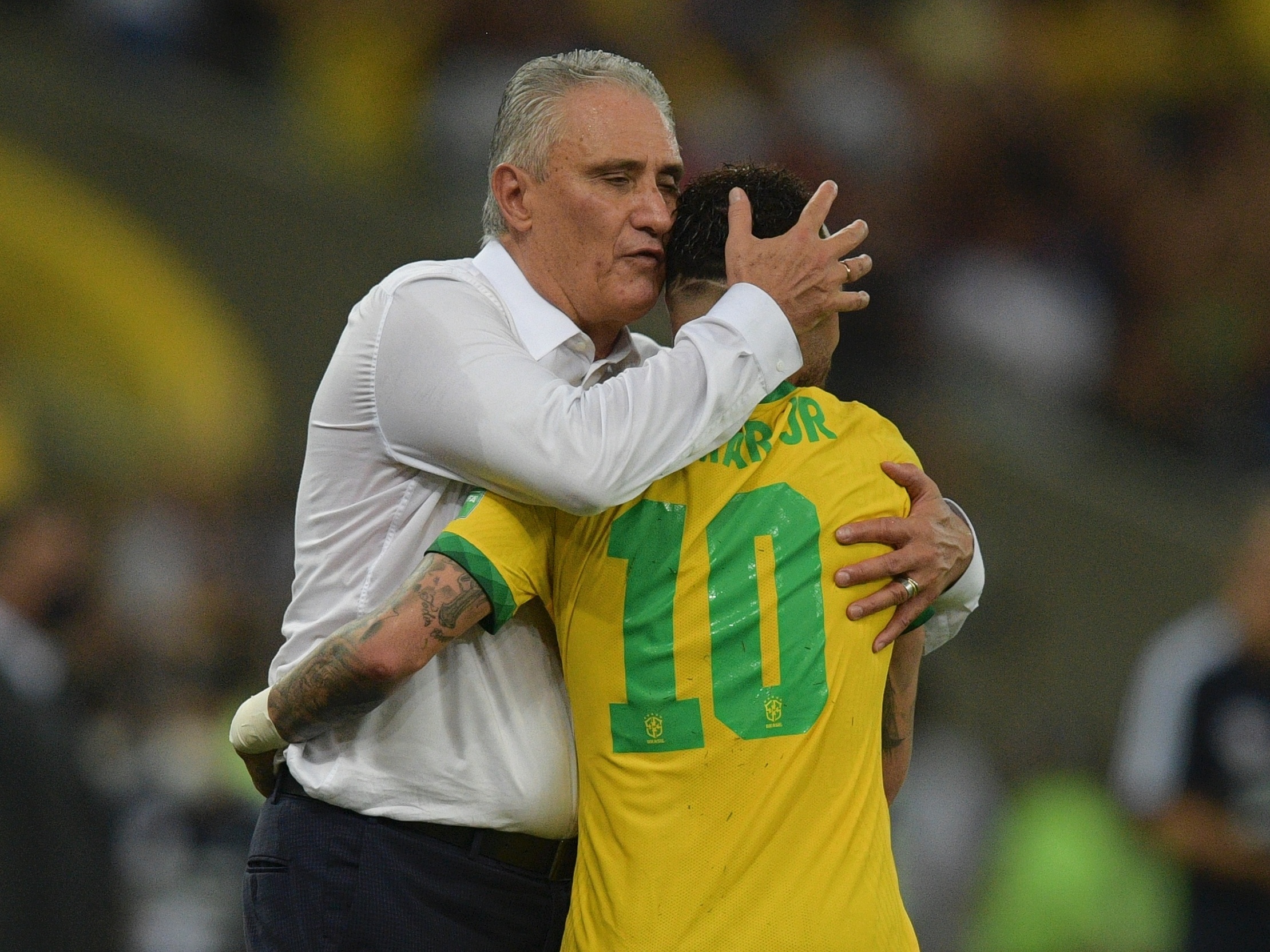 Tite diz que Neymar é melhor jogador do mundo atualmente