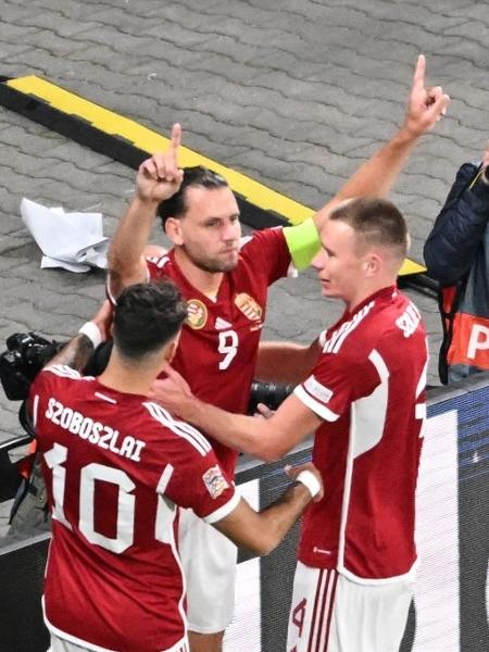Jogadores da Hungria comemoram gol sobre a Alemanha na Liga das Nações - Robert Michael/picture alliance via Getty Images