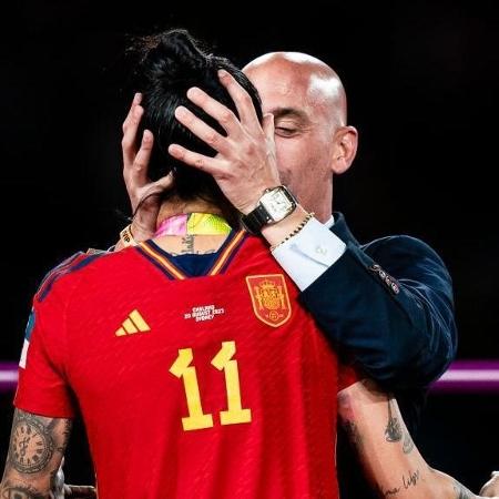 Luis Rubiales beijou Jenni Hermoso após a final da Copa do Mundo feminina 2023