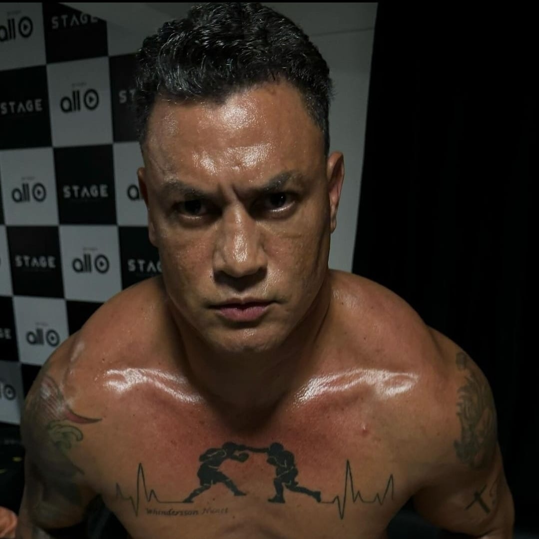 Boxe: 'Mago da Inteligência' joga toalha e Popó vence mais uma