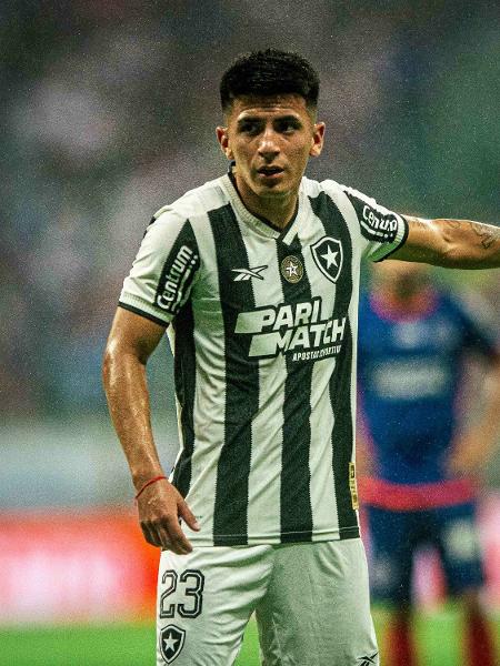 Argentino Thiago Almada, do Botafogo, foi o reforço mais caro da janela histórica