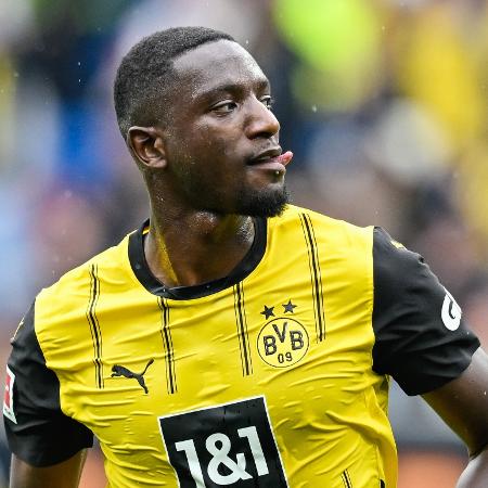Guirassy comemora gol marcado pelo Borussia Dortmund no Campeonato Alemão Guirassy comemora gol marcado pelo Borussia Dortmund no Campeonato Alemão