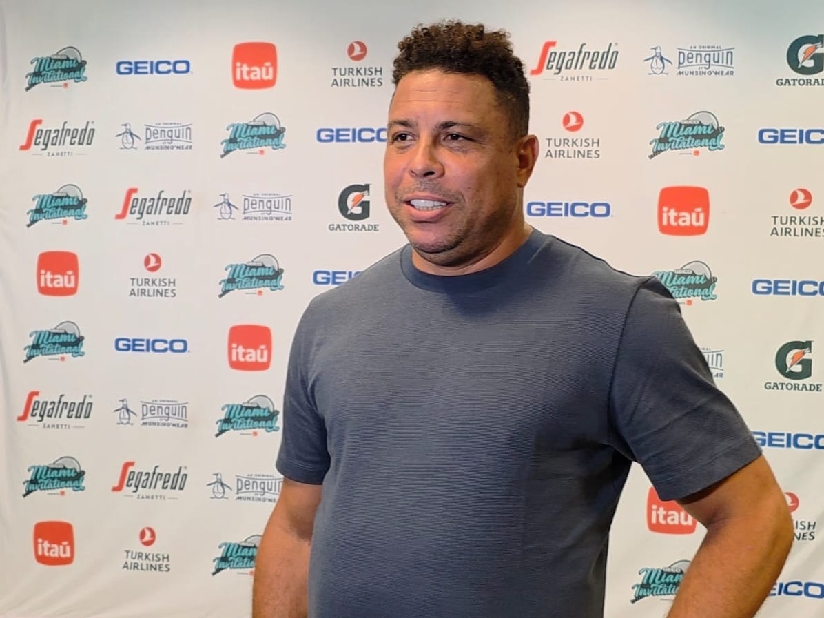 Empolgado com Fonseca, Ronaldo Fenômeno planeja criar clubes de tênis