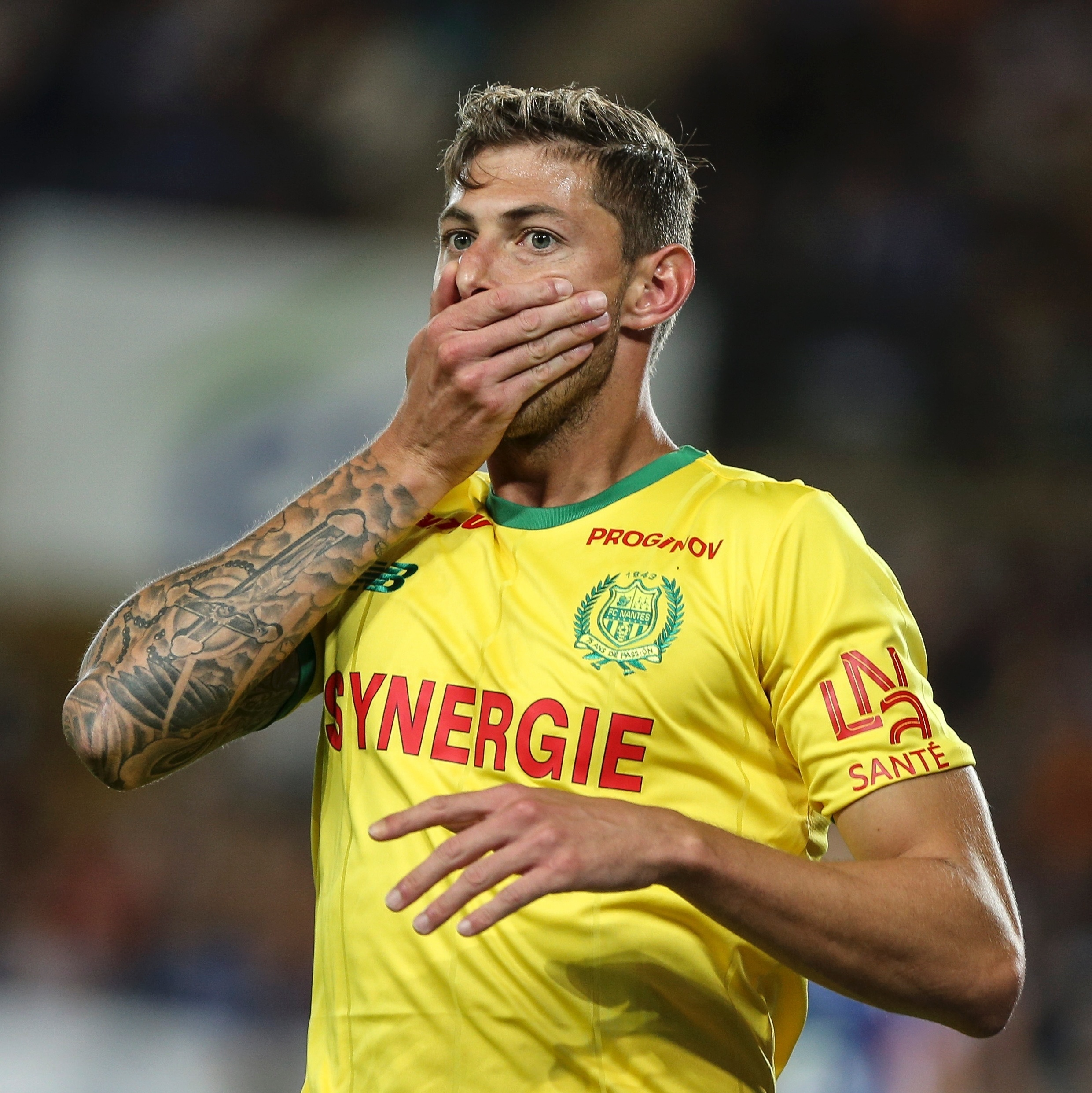 Torcedores do Nantes prestam homenagens a Emiliano Sala