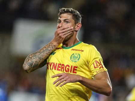 Nantes e Liga Francesa anunciam homenagens ao argentino Emiliano