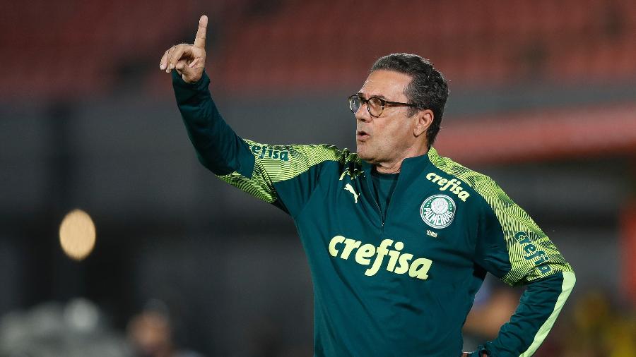 Vanderlei Luxemburgo tenta manter o Palmeiras invicto no Campeonato Brasileiro - Pool/Getty Images