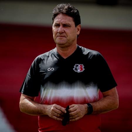 João Brigatti se despediu do Santa Cruz após derrota na Copa do Nordeste - Divulgação/Santa Cruz