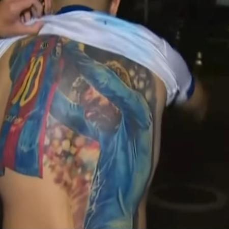 Brasileiro faz tatuagem em homenagem a Messi, e jogador pede encontro - Reprodução/Instagram