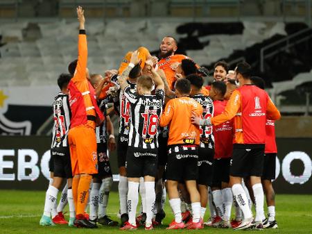 Nos pênaltis, Atlético supera Boca Juniors e avança para as quartas de  final da Libertadores