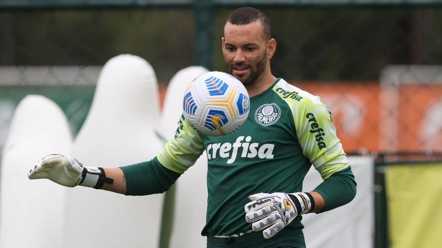Weverton treina, goleiro do Palmeiras - Cesar Greco/Palmeiras